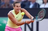 Aryna Sabalenka hits a backhand (Source: GETTY)